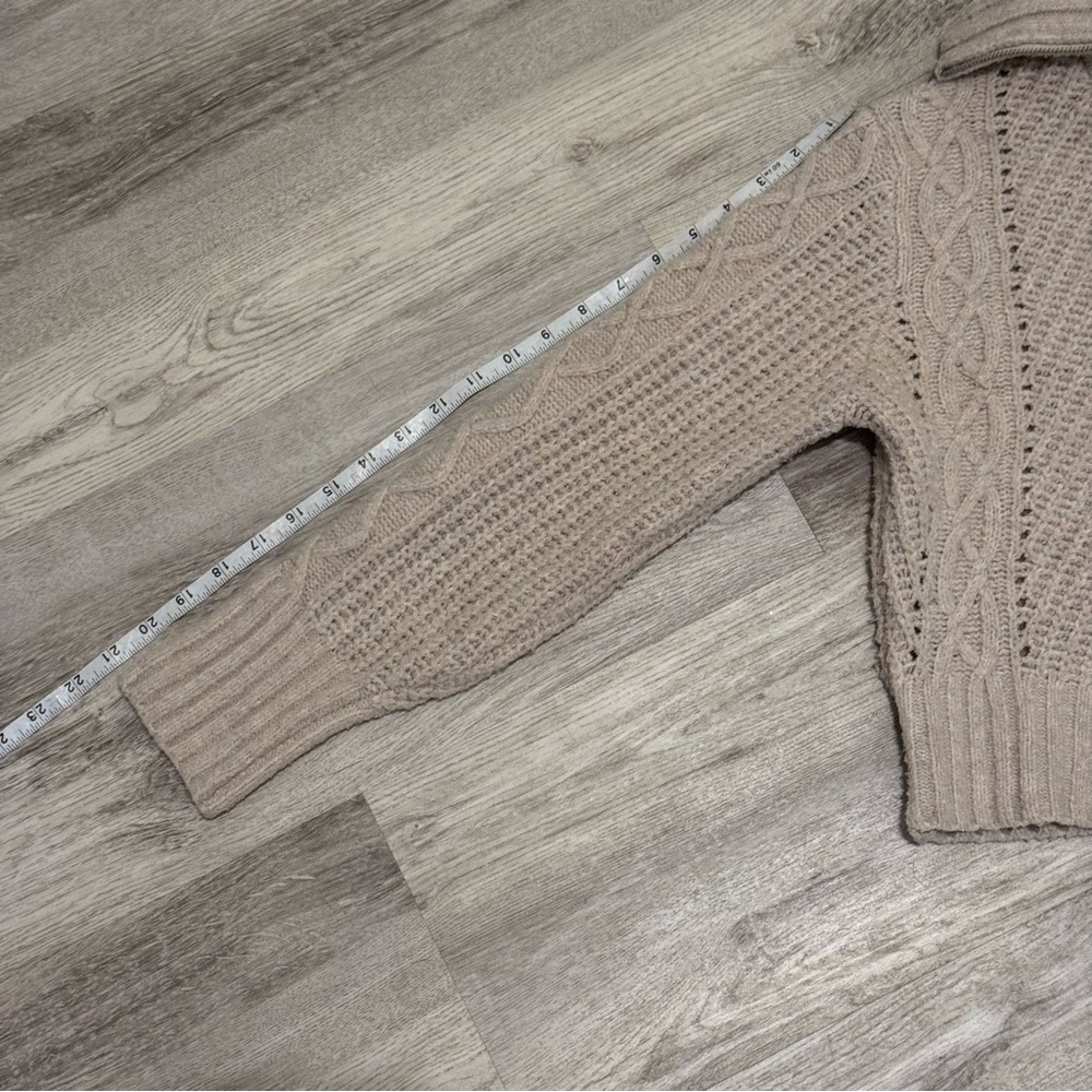 NEW Sincerely Jules Cable Knit Beige Cropped Sweater - Size XS - NEW $168 - Picture 4 of 6